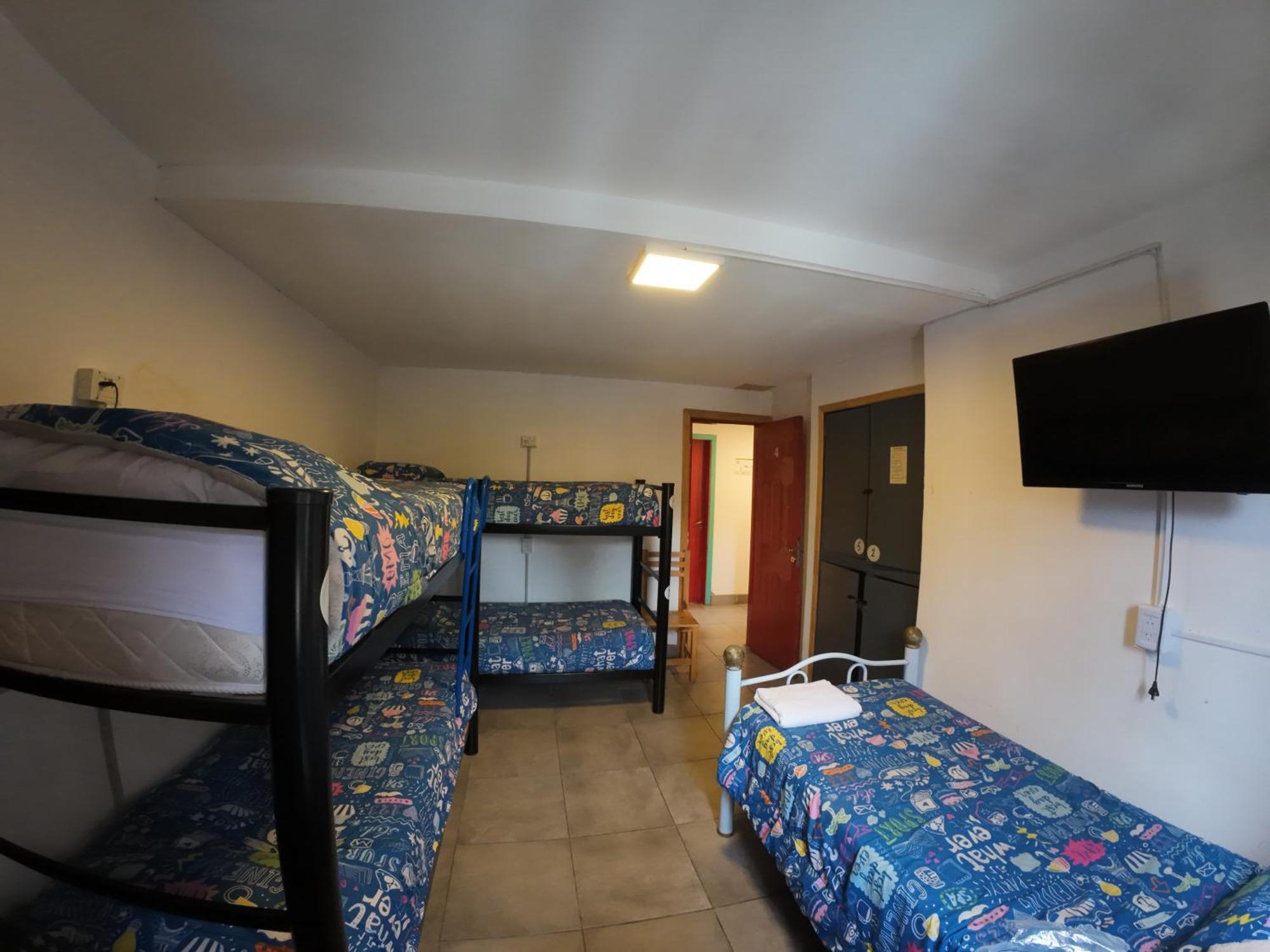Temiscira Hostel San Carlos de Bariloche Eksteriør bilde
